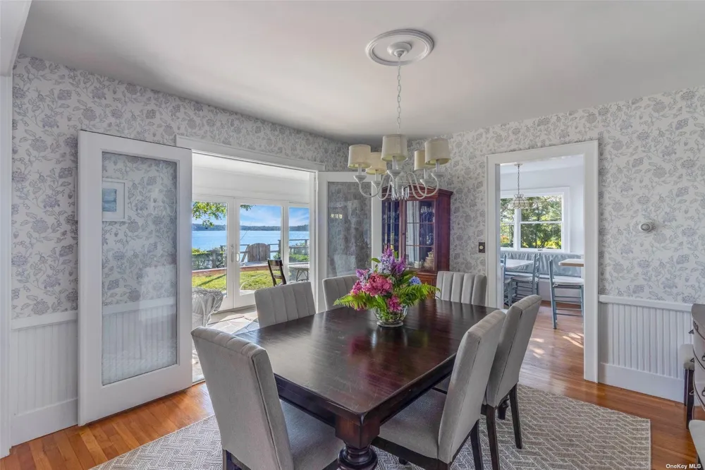 930 W Cove Road Cutchogue, NY 11935