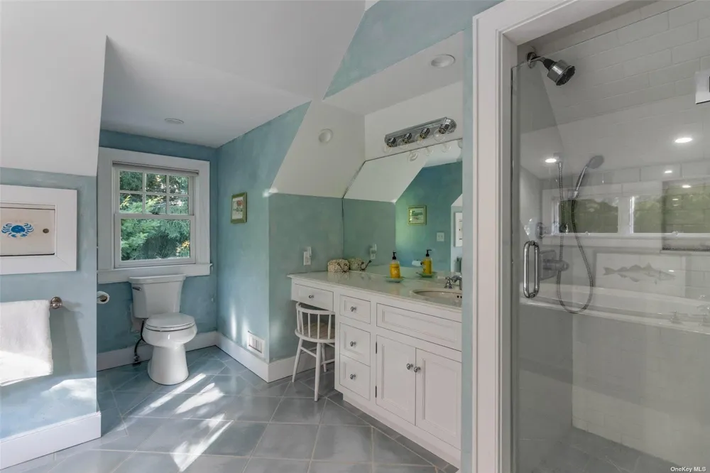 930 W Cove Road Cutchogue, NY 11935
