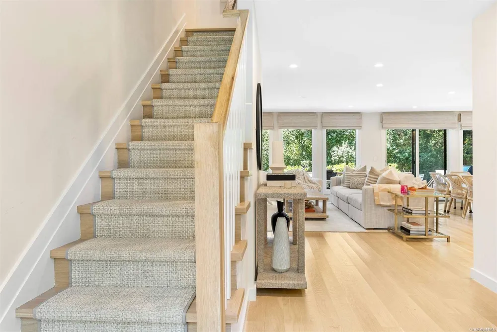 68 W Water Street Sag Harbor, NY 11963