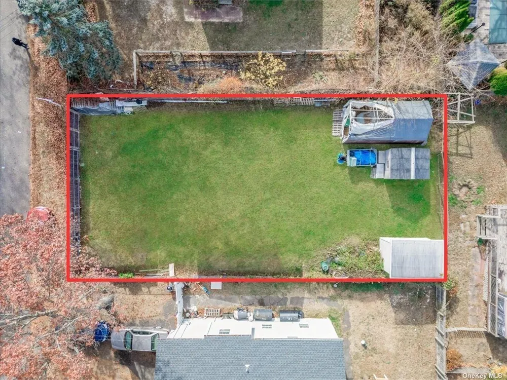 Maplewood Drive Shirley, NY 11967