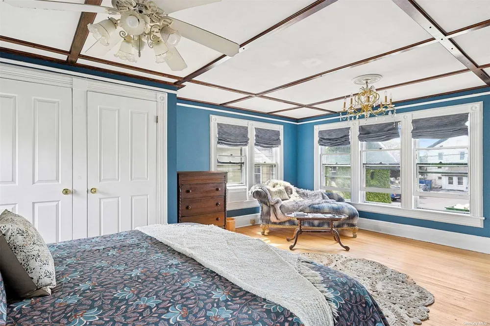 151 Bay Avenue Greenport, NY 11944