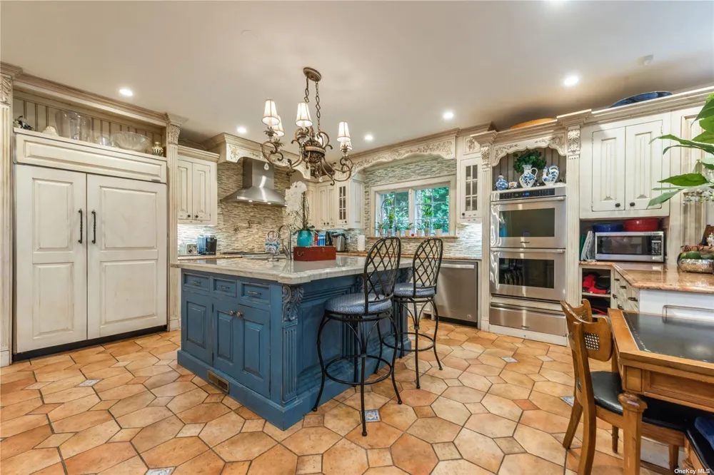106 Willow Road Woodsburgh, NY 11598