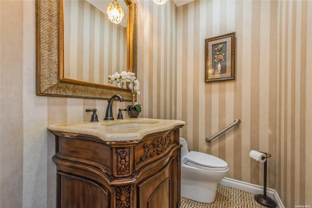 106 Willow Road Woodsburgh, NY 11598