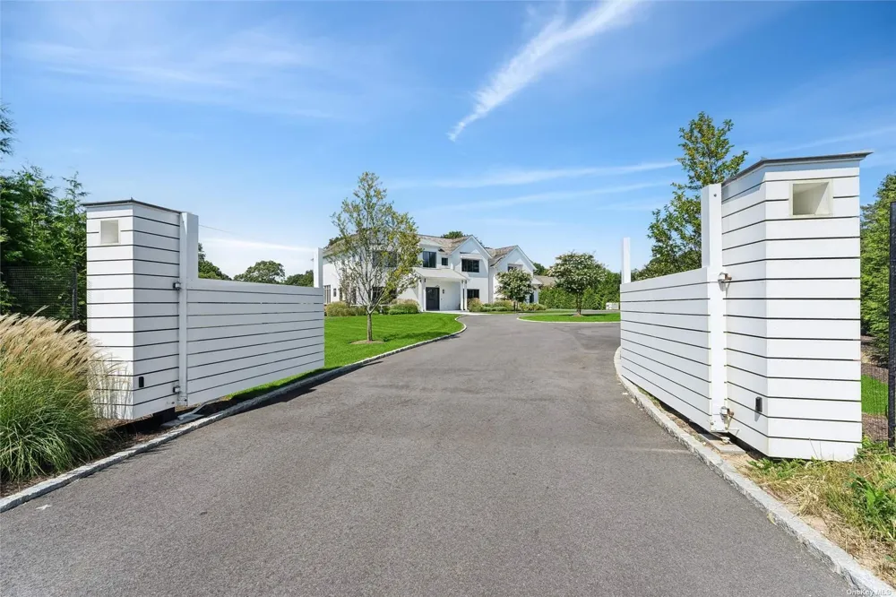 53A Tanners Neck Lane Westhampton, NY 11977