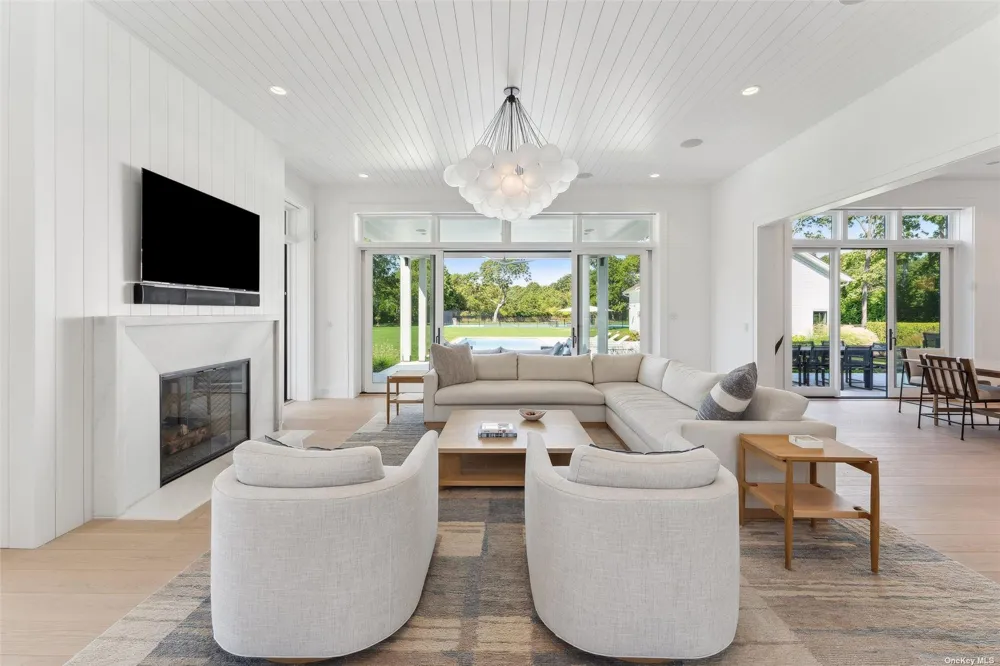 53A Tanners Neck Lane Westhampton, NY 11977