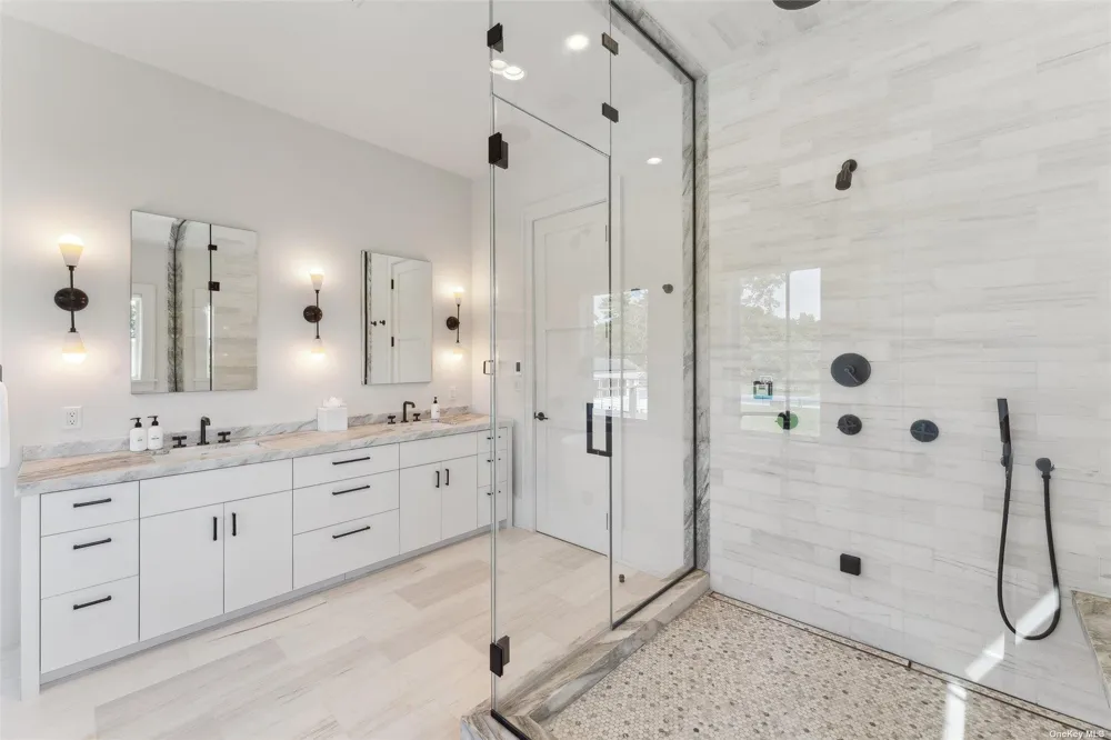 53A Tanners Neck Lane Westhampton, NY 11977