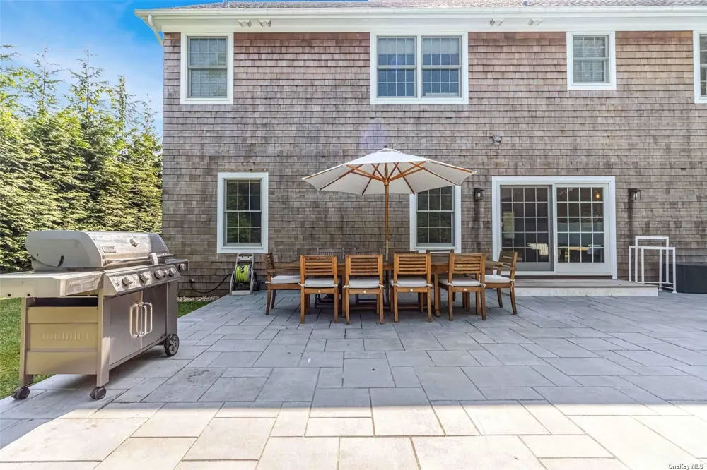 75 Clearview Avenue Southold, NY 11971
