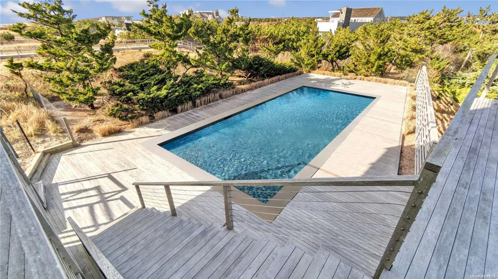 222 Dune Quogue, NY 11959