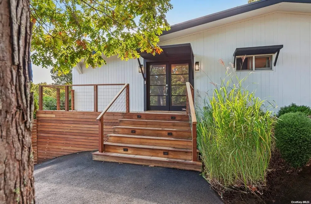 69 Three Mile Harbor Drive East Hampton, NY 11937