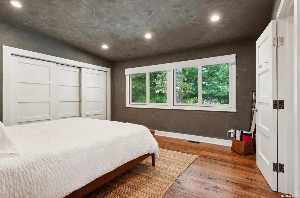 69 Three Mile Harbor Drive East Hampton, NY 11937