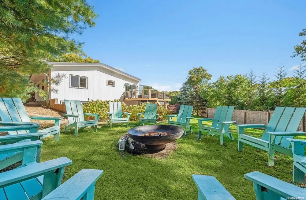 69 Three Mile Harbor Drive East Hampton, NY 11937