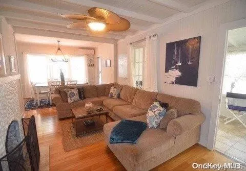 507 Bayberry Walk Ocean Beach, NY 11770