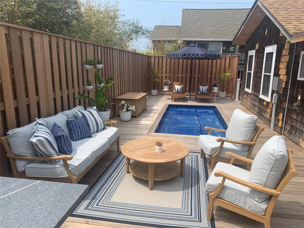 507 Bayberry Walk Ocean Beach, NY 11770