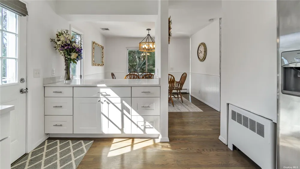 19 Rogers Lane Remsenburg, NY 11960