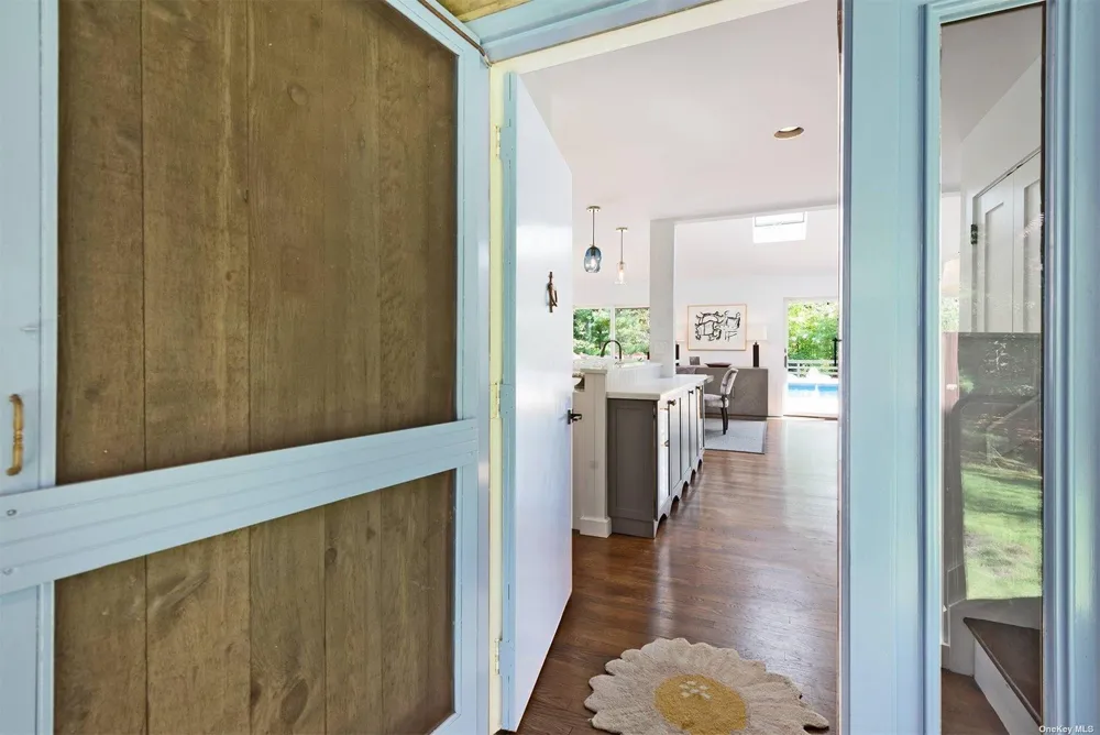 643 Stephen Hands Path East Hampton, NY 11937