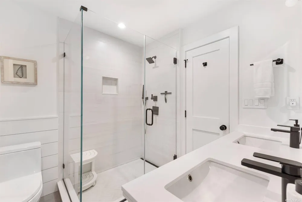 643 Stephen Hands Path East Hampton, NY 11937