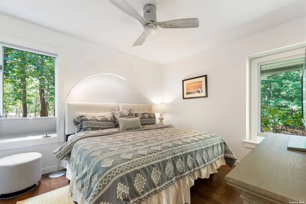 643 Stephen Hands Path East Hampton, NY 11937