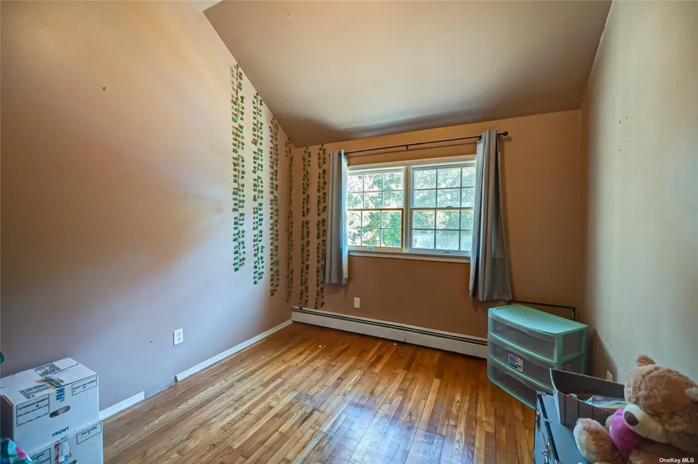 43 Hollins Lane East Islip, NY 11730