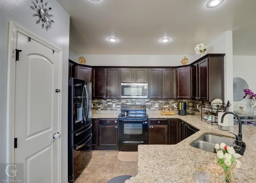 1104 Eli Connor Drive Bossier City, LA 71112
