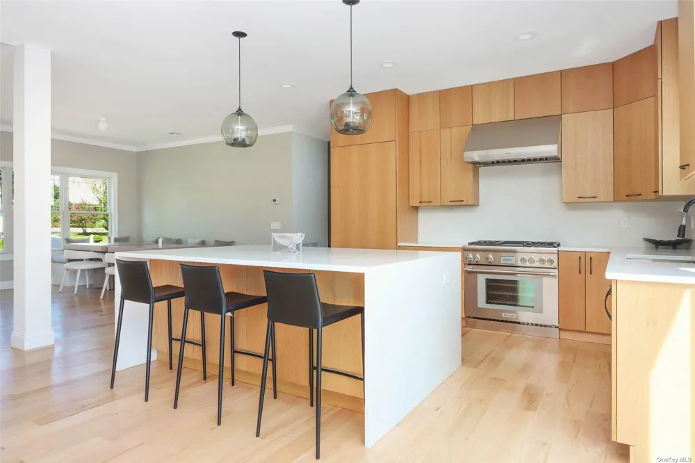 950 Tasker Lane Greenport, NY 11944