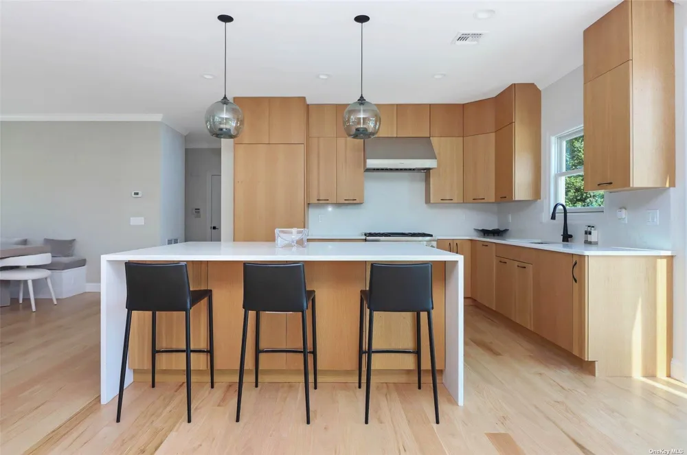 950 Tasker Lane Greenport, NY 11944