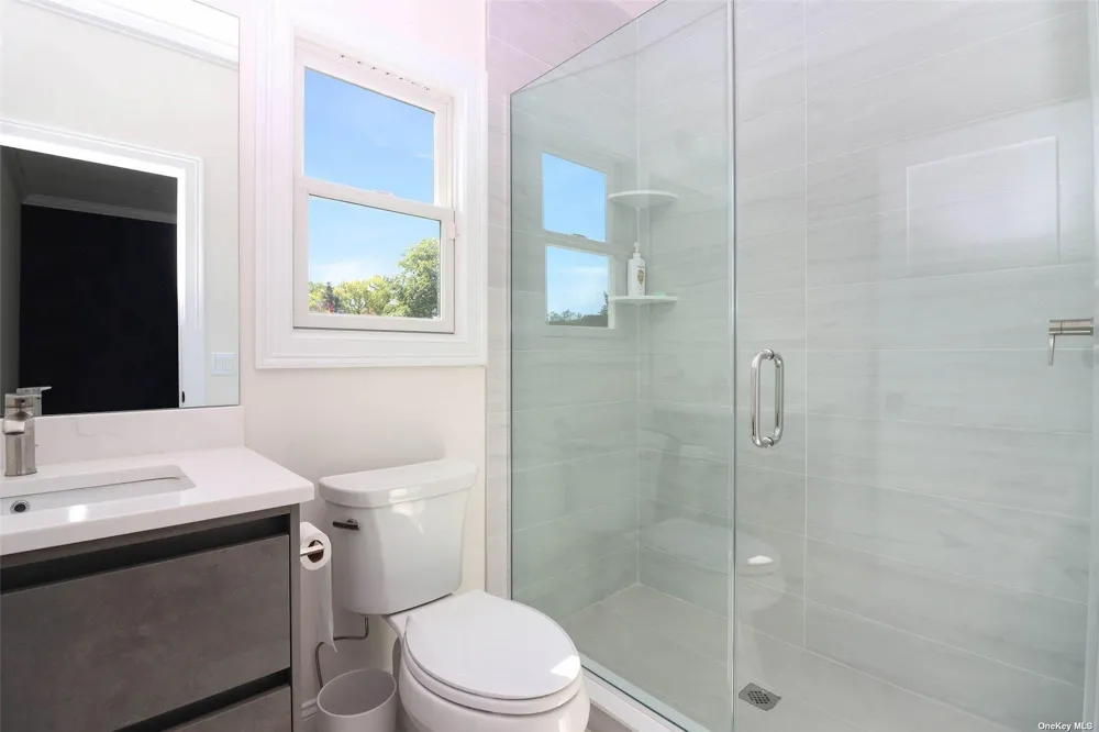 950 Tasker Lane Greenport, NY 11944
