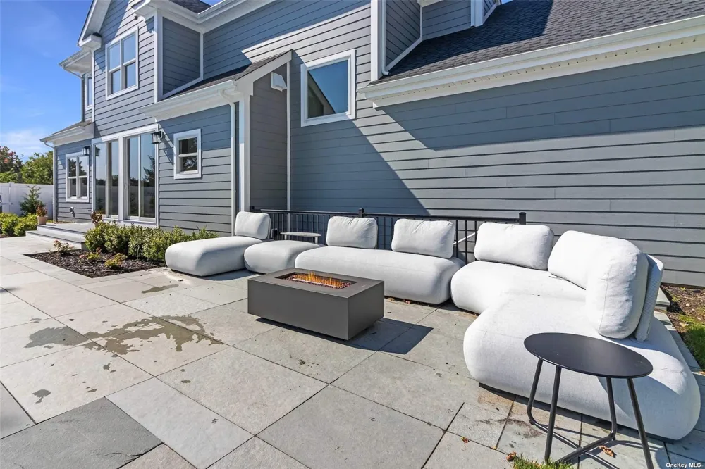 950 Tasker Lane Greenport, NY 11944