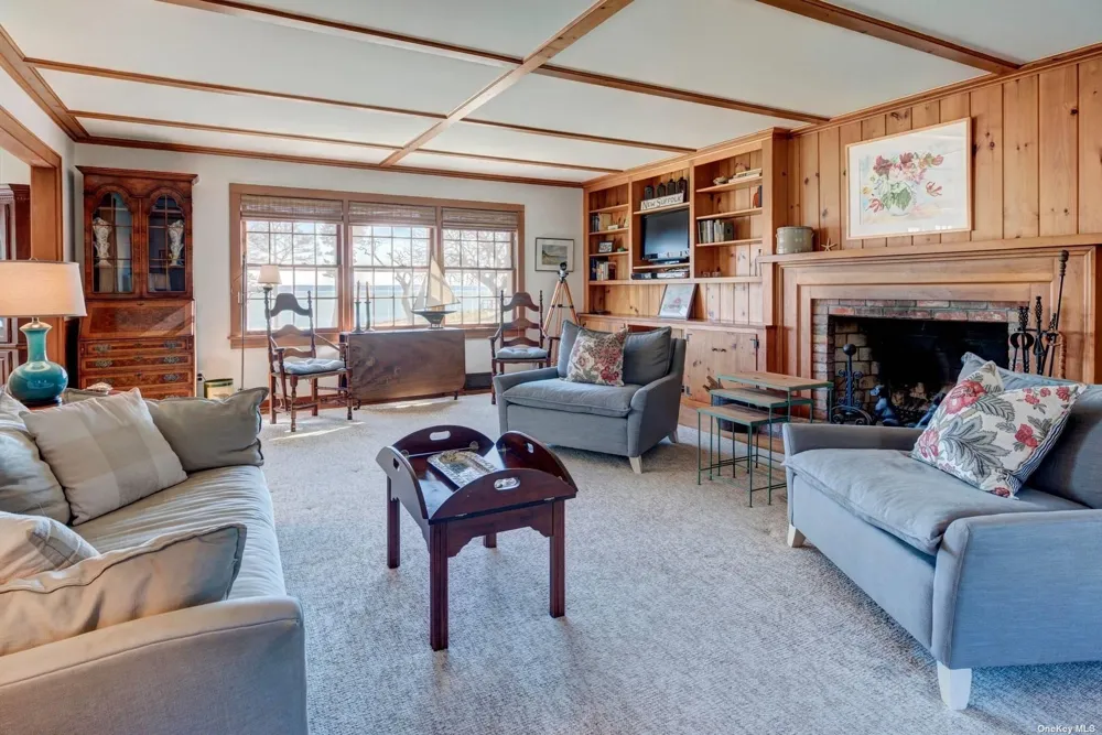 199 Old Harbor Road New Suffolk, NY 11956