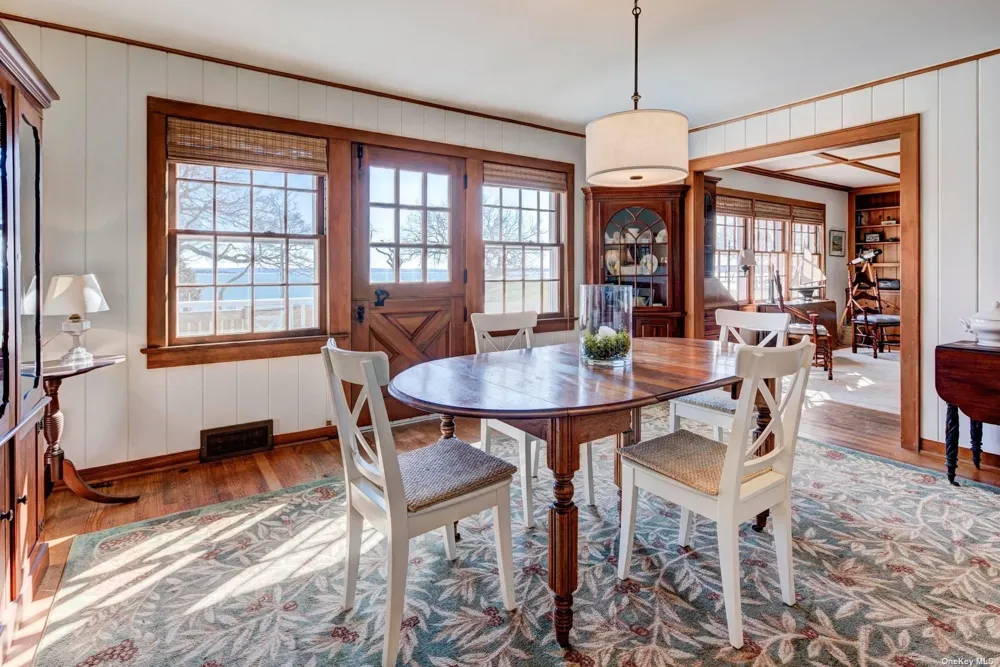 199 Old Harbor Road New Suffolk, NY 11956