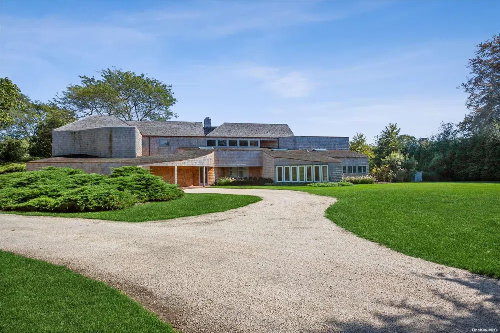 33 Ocean Avenue East Hampton, NY 11937