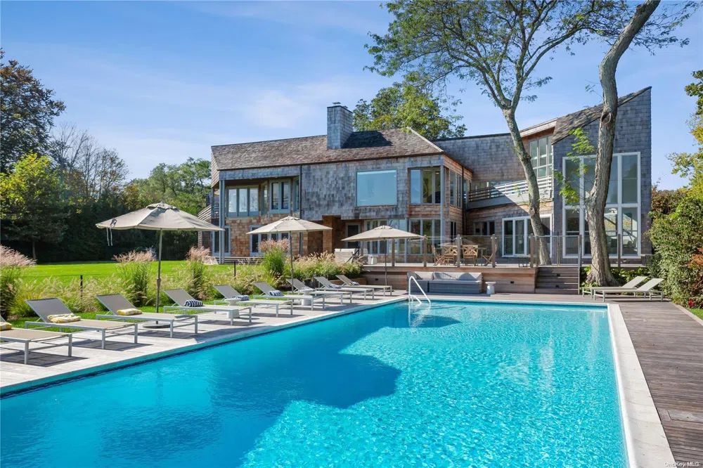 33 Ocean Avenue East Hampton, NY 11937