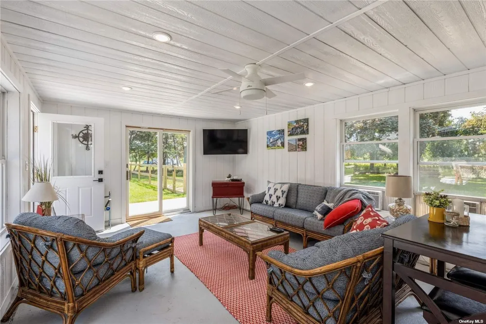 3400 Youngs Avenue Southold, NY 11971
