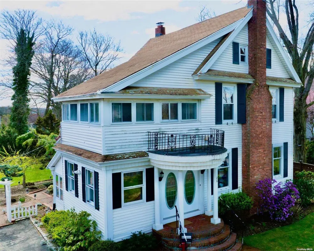 26 Cherry Street Douglaston, NY 11363