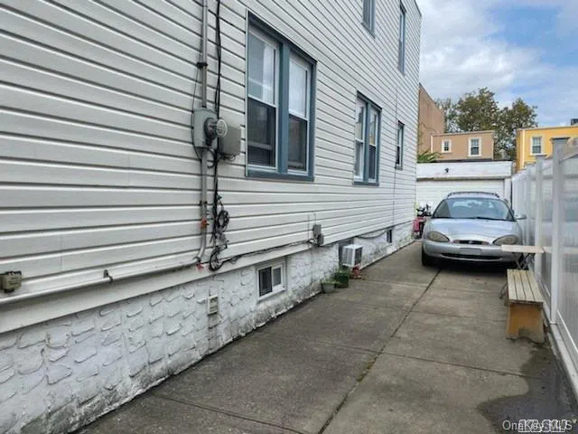 71-31 66th Road Middle Village, NY 11379