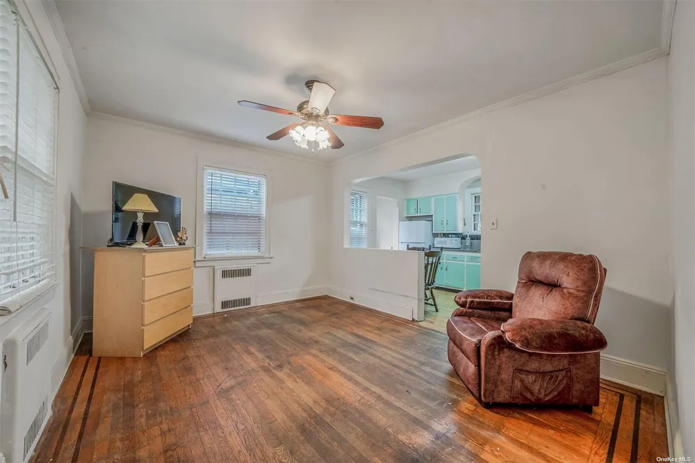60-14 60th Avenue Maspeth, NY 11378