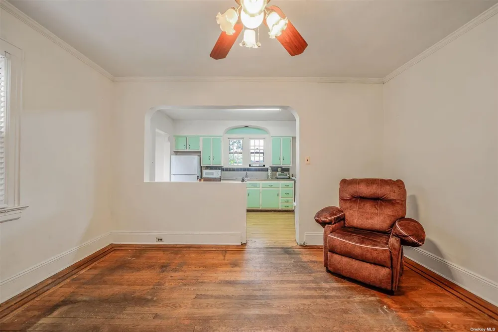 60-14 60th Avenue Maspeth, NY 11378