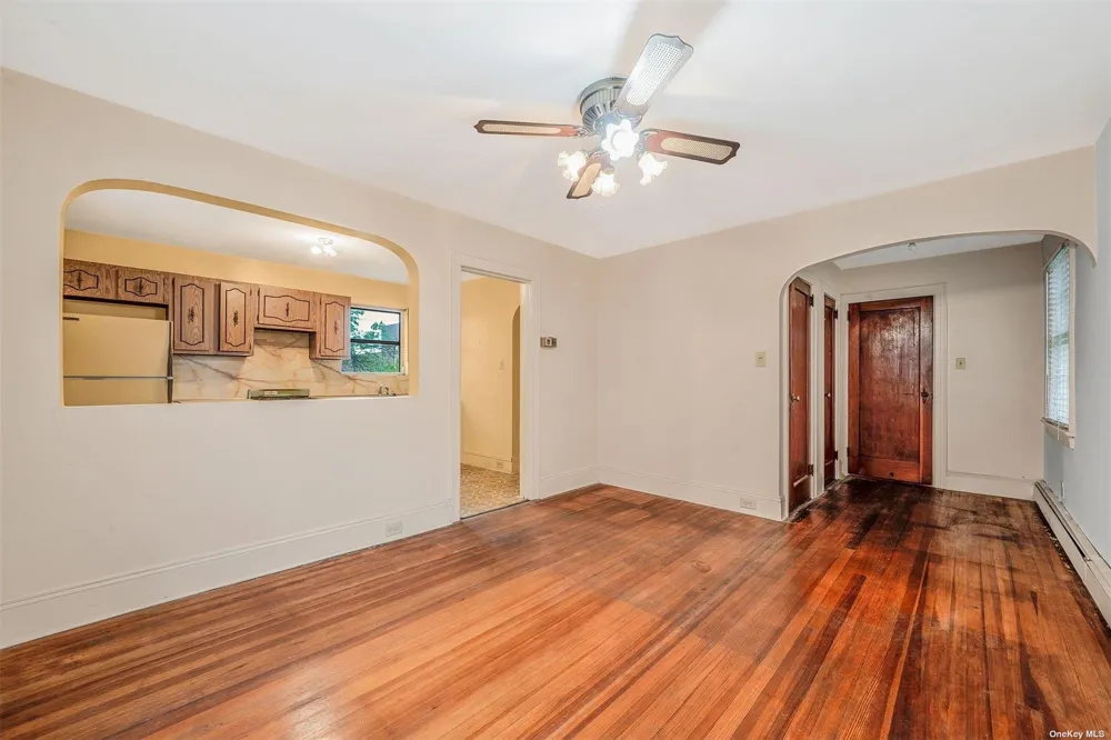 60-14 60th Avenue Maspeth, NY 11378
