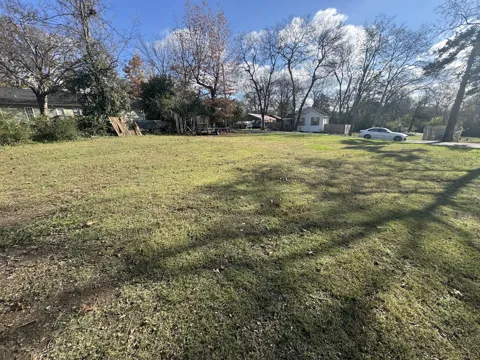404 Grapevine Ave