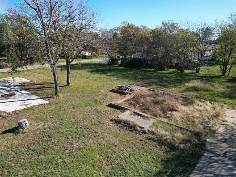 1514 E US-80 Wills Point, TX 75773