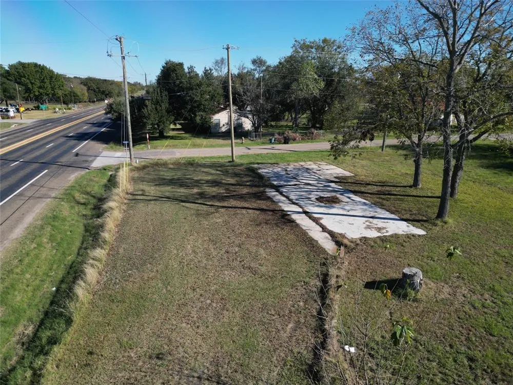 1514 E US-80 Wills Point, TX 75773