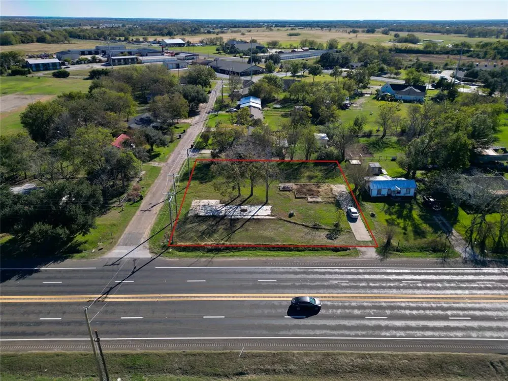 1514 E US-80 Wills Point, TX 75773