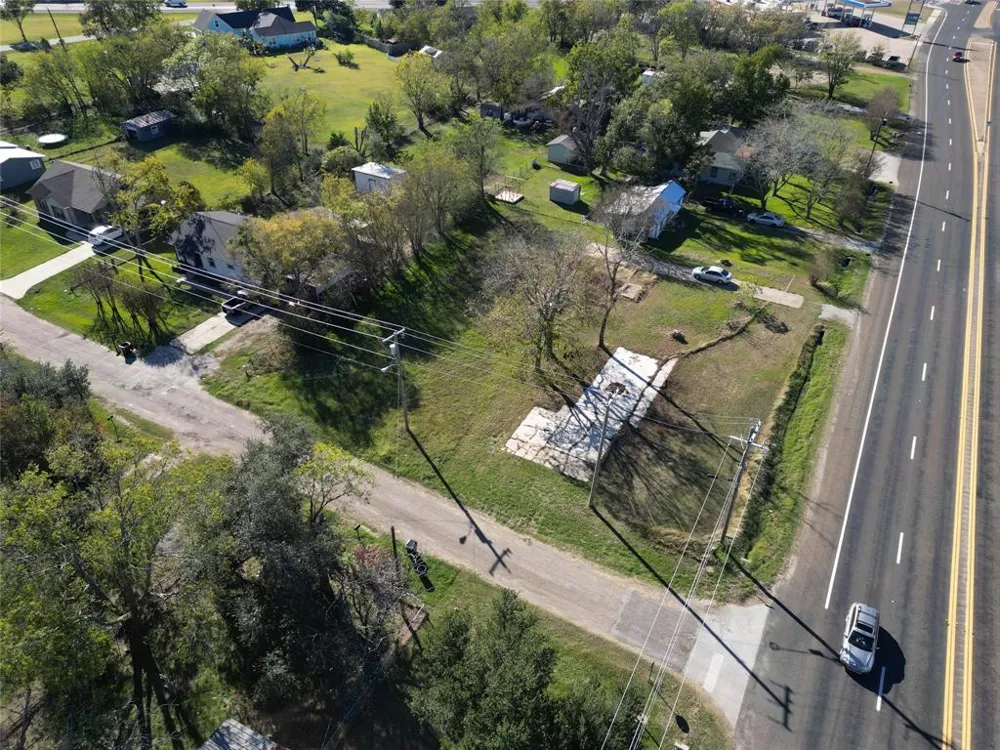 1514 E US-80 Wills Point, TX 75773