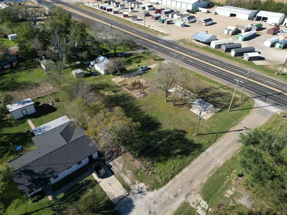 1514 E US-80 Wills Point, TX 75773
