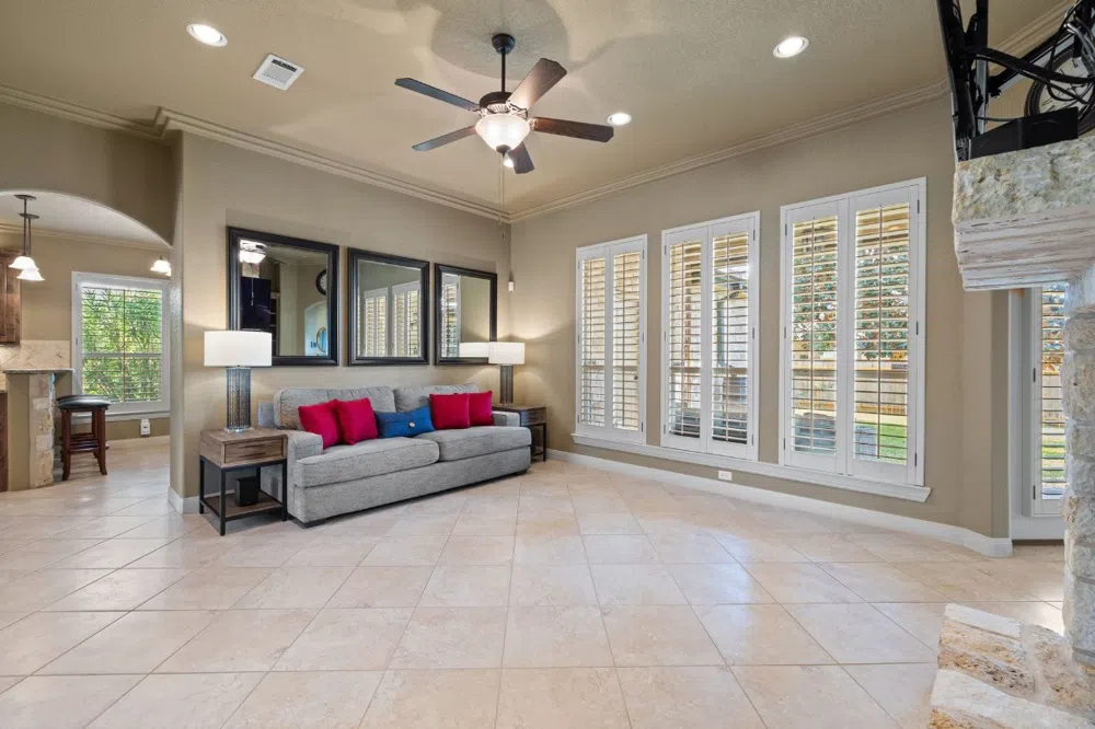 115 W Bluebriar Drive Marble Falls, TX 78654