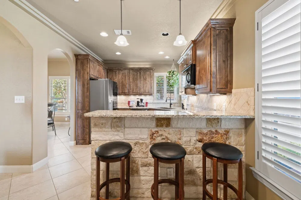115 W Bluebriar Drive Marble Falls, TX 78654