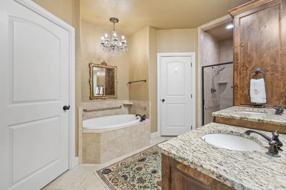 115 W Bluebriar Drive Marble Falls, TX 78654