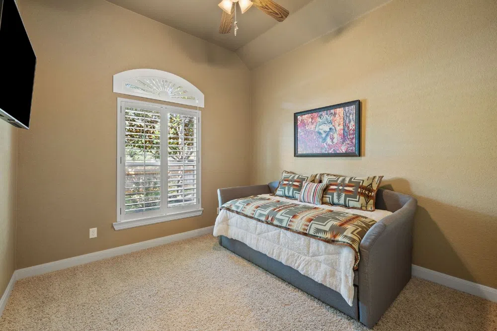 115 W Bluebriar Drive Marble Falls, TX 78654