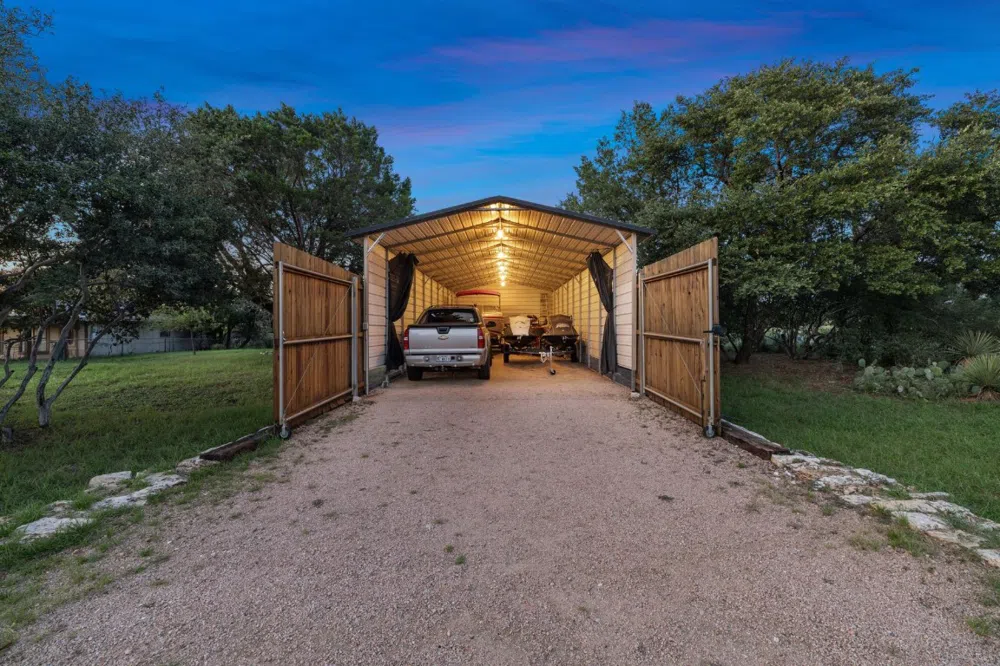 115 W Bluebriar Drive Marble Falls, TX 78654