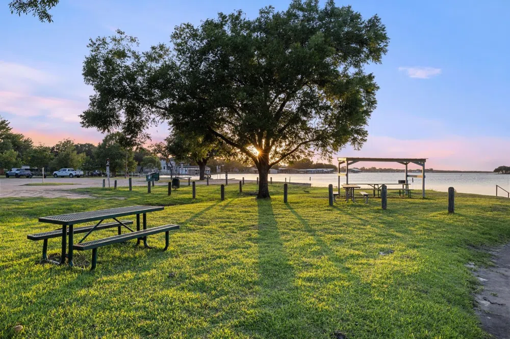 115 W Bluebriar Drive Marble Falls, TX 78654