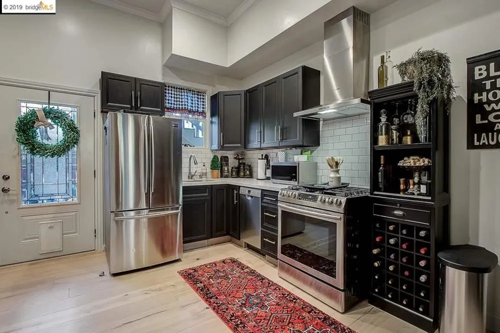 3139 West St Oakland, CA 94608